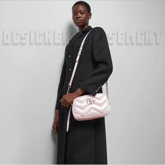 GUCCI iridescent pink GG MARMONT Matelasse leather Small camera Crossbody Bag 🎁 - Picture 9 of 10
